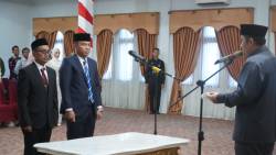 Lantik Inspektur dan Kadis Dukcapil, Bupati M Syukur Intruksikan Stop Segala Bentuk Pungli di Merangin