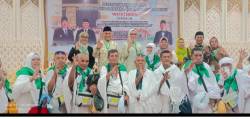 BUPATI BURU IKRAM UMASUGI MELEPAS CALON JEMAAH HAJI ASAL BUPOLO TAHUN 2026