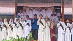 Haru dan Bangga, Bupati M.Syukur Saksikan Sang Putra Wisuda Tahfidz Al Qur'an di SMPN 1 Merangin
