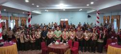 Lepas Kontingen Jamda, Bupati M. Syukur: Jaga Ibadah dan Nama Baik Daerah