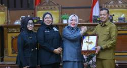 Paripurna DPRD, Wabup Tanjabtim Muslimin Tanja Sampaikan Rancangan KUA-PPAS TA 2027