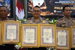 Polres Sibolga Raih Predikat WBK dan Pelayanan Prima, Kapolres Terima Dua Penghargaan