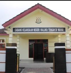 Kepala Cabang Kejaksaan Negeri Wahai Diminta Percepat Penanganan Laporan Dugaan Korupsi di Negeri Adm Gale Gale & Negeri Adm Siatele