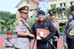 Kapolda Aceh Bacakan Proklamasi Polisi, Peringatan Hari Juang Polri Dimeriahkan Lomba Devile Antar-Satker