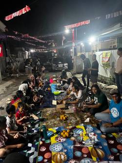 Syukur atas Juara 2 HUT RI ke-81, Warga Blok I.29 Bukit Agave Rayakan Dengan Makan Bersama