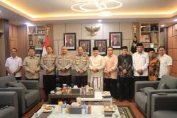 Temui Kapolda Aceh, Ketua Baitul Mal Bahas Kemaslahatan Masyarakat