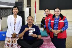 Peringati HUT ke-81, PMI Tapteng Gelar Aksi Donor Darah, Mahmud Efendi Ajak Warga Tingkatkan Kepedulian Kemanusiaan