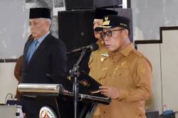 Lantik 16 Pejabat, Bupati Tapteng Tekankan Pelayanan Publik Yang Responsif dan Pemerataan Distribusi Pegawai ke Seluruh Kecamatan