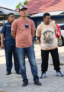 Berdiri di Lahan Pasar Keranas, Dua Kios Disorot: Data Pedagang Janggal, Uang Sewa Dipertanyakan