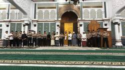 Subuh Keliling di Masjid Raya Baiturrahman, Kapolda Aceh Perkuat Kemitraan Dengan Masyarakat