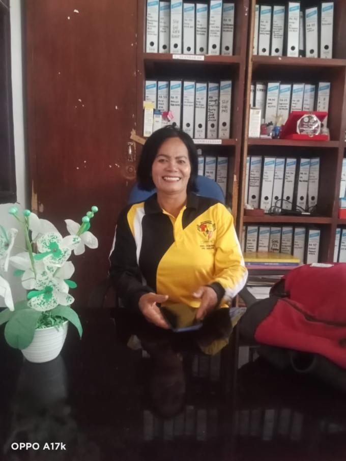 HERLINA SAMOSIR S. Pd, M.si  SANG KEPALA SEKOLAH DASAR YANG TULUS MENGABDI DAN LOYAL PIMPINAN