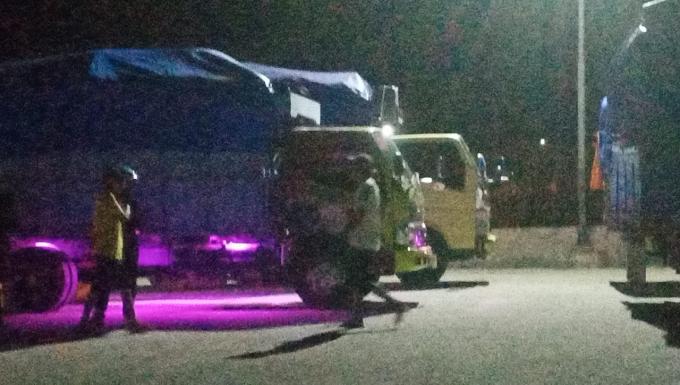 Dua Unit Mobil Truk Diduga Berisi Barang Ilegal Milik Inisial A Ditemukan Dipelabuhan ASDP Namlea 
