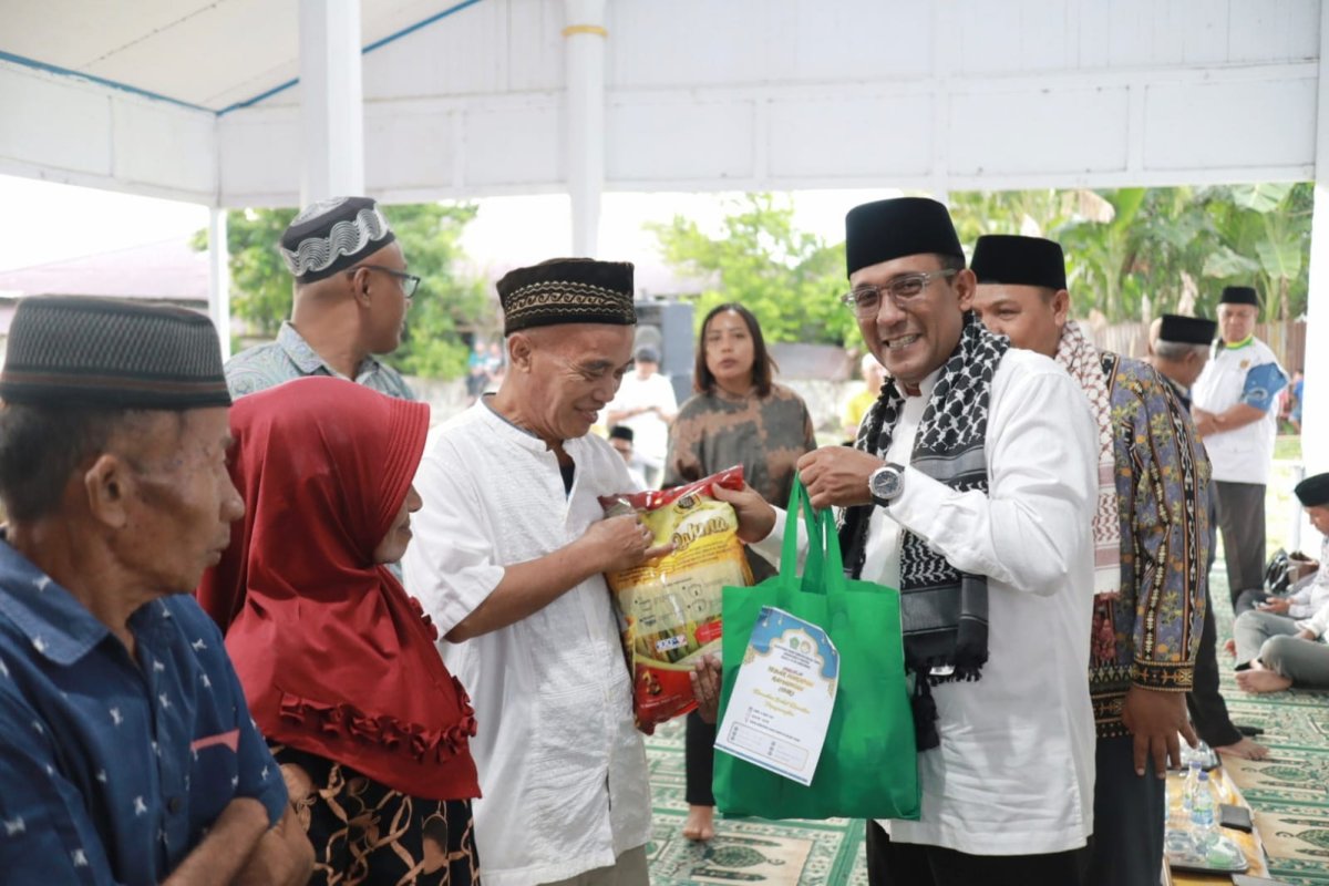 Bupati Malteng Hadiri Safari Ramadhan di Negeri Siri Sori Islam 