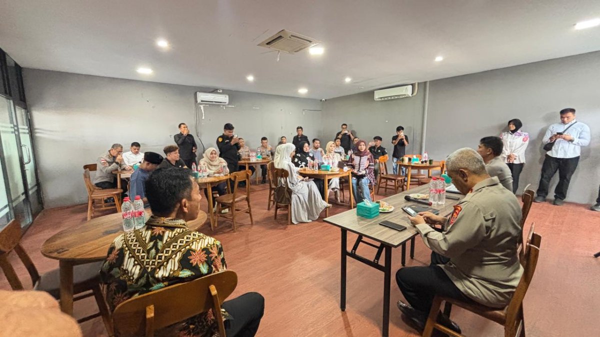 Kapolda Aceh Ajak Influencer Muda Sajikan Konten Berimbang dalam Kegiatan Saweu Keude Kupi
