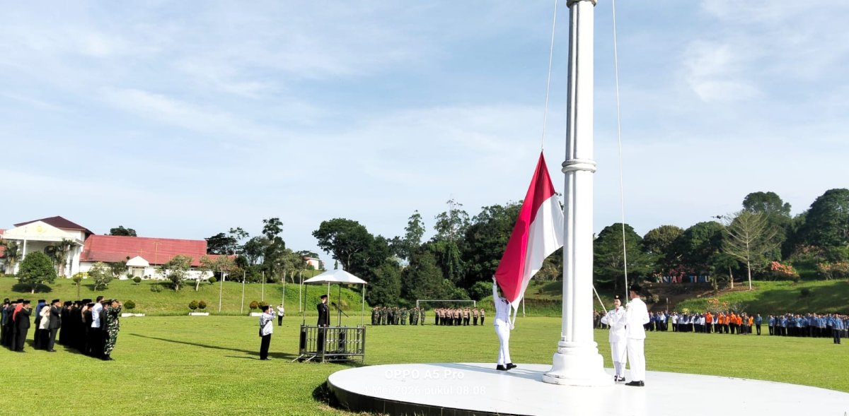 Hardiknas Ke-67 Wabup Tanjabtim Muslimin Tanja Pimpin Upacara Tekankan Transformasi Pendidikan Menuju SDM Unggul 