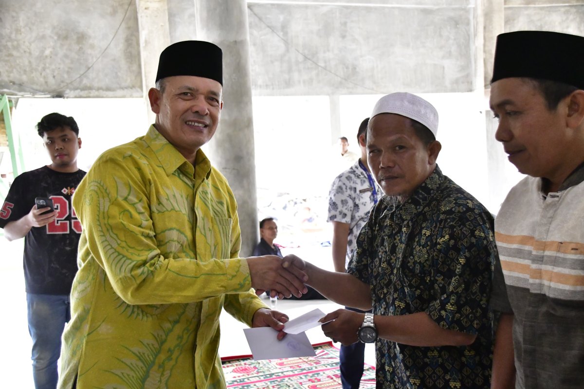 BAZNAS Kota Tangerang Salurkan Bantuan Bangun Kamar Wudhu Masjid Al Huda Hutanabolon Tapteng