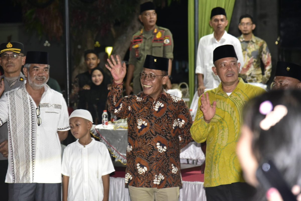 Bupati Tapteng Lepas Ribuan Peserta Pawai Takbiran Menyambut Idul Adha 1447 H