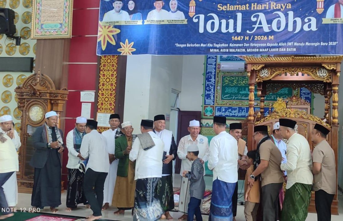Wabup A. Khafidh Shalat Id di Baitul Makmur, Ajak Masyarakat Teladani Semangat Berkurban