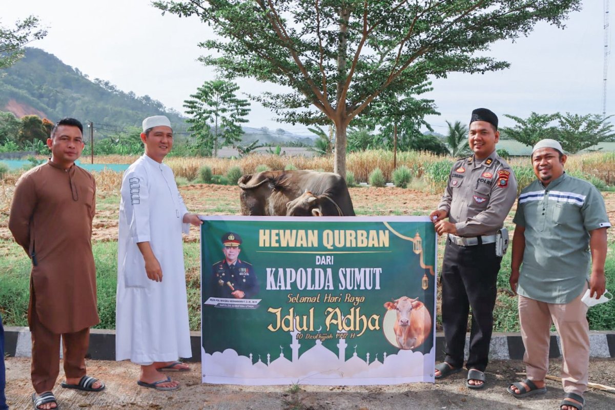 Peringati Idul adha 1447 H, Polres Tapteng Gelar  Sholat Id dan Sembelih 7 Ekor Hewan Kurban