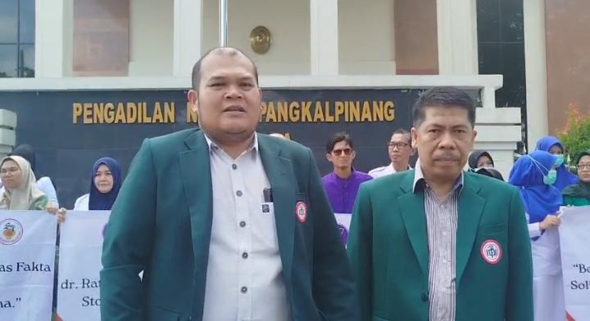 Ratusan Nakes Gelar Aksi Damai di PN Pangkalpinang, Beri Dukungan Moral untuk dr Ratna Setia Asih
