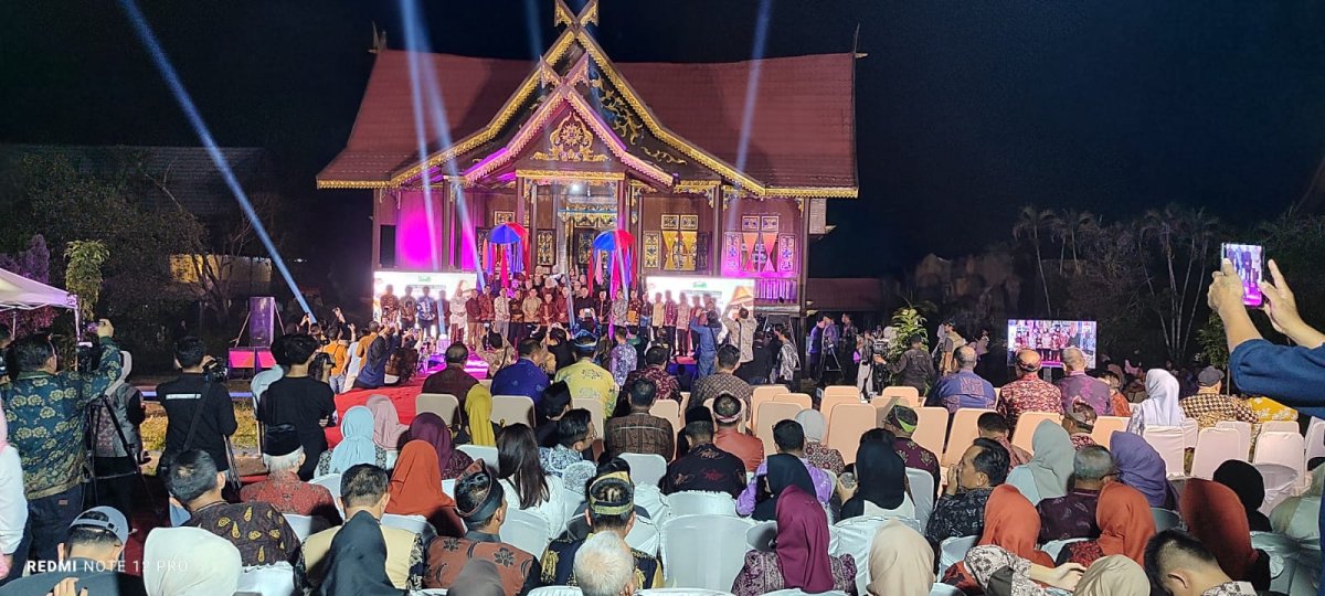 Spektakuler, Pembukaan Jambi Elok Nian di Anjungan Merangin