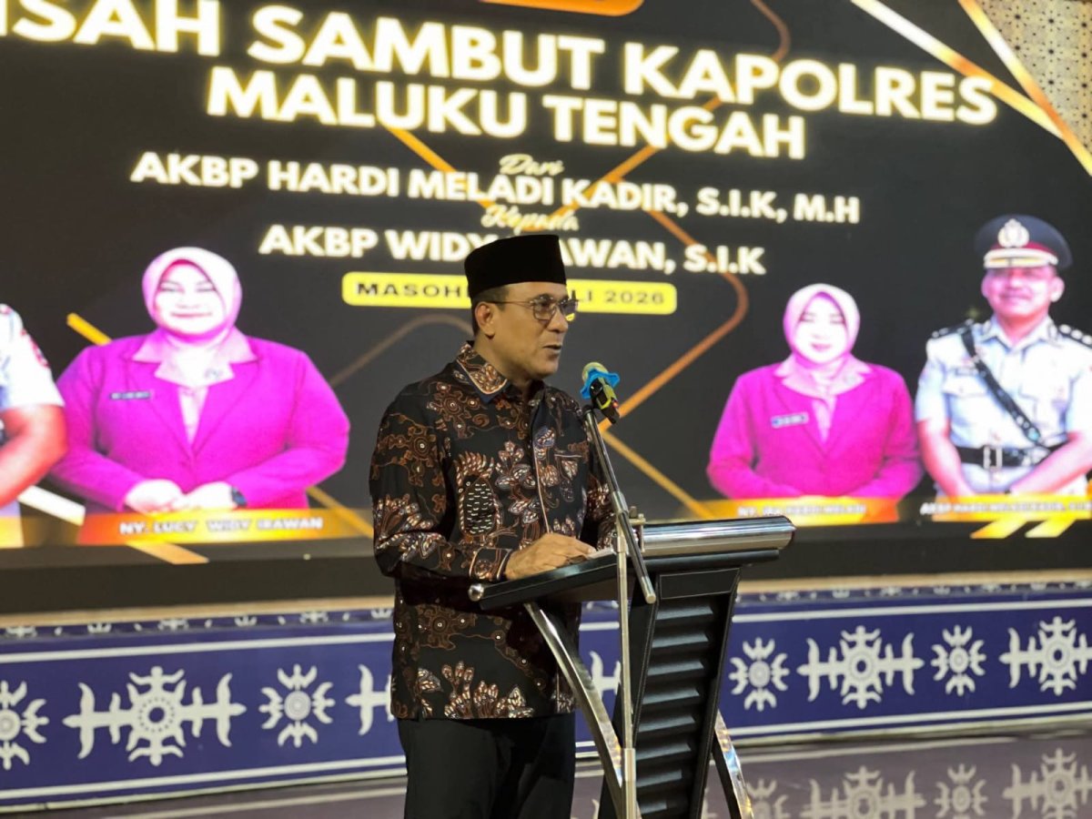 Bupati Zulkarnain Sambut Kapolres Baru dan Lepas Kapolres Lama Maluku Tengah