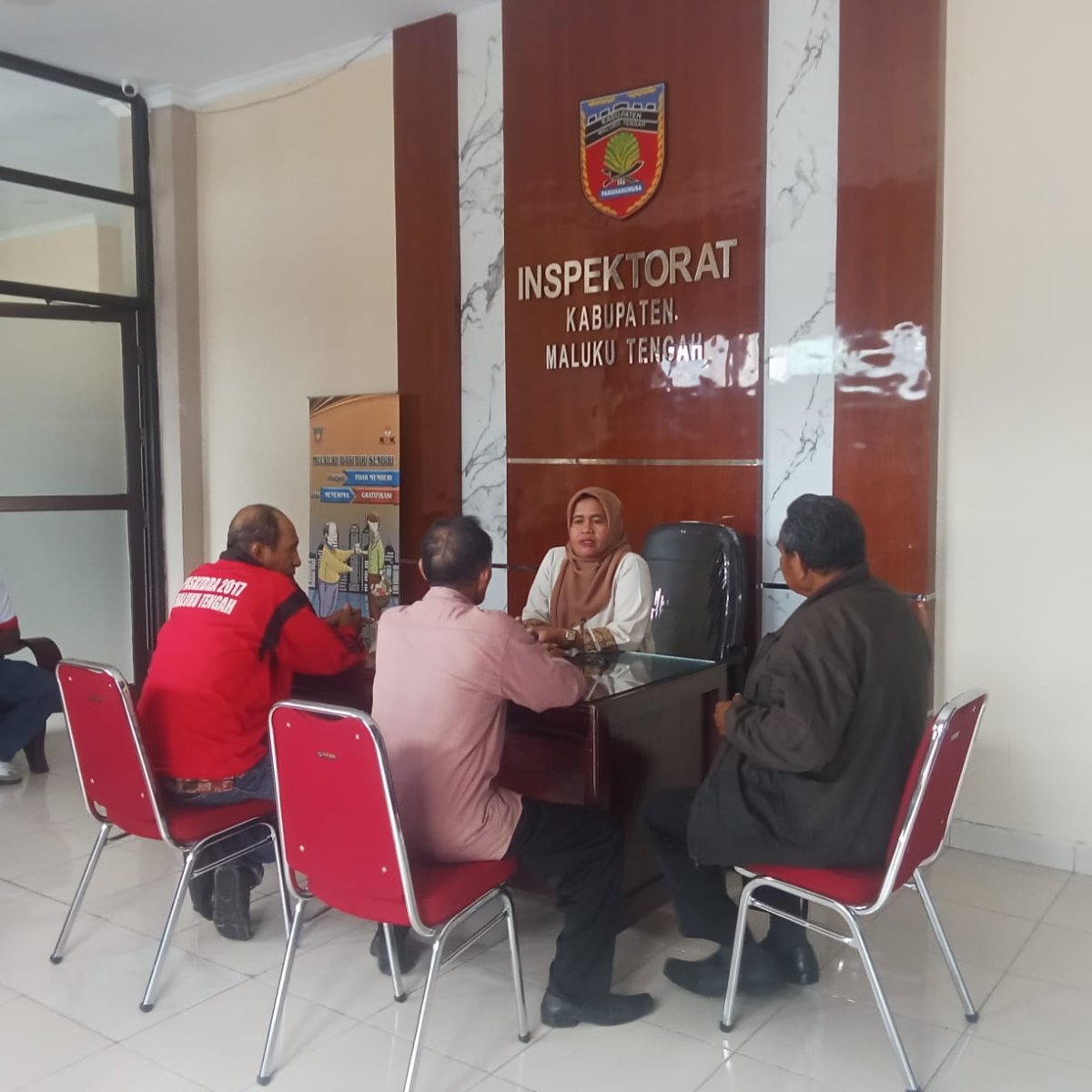 Tim Peduli Masyarakat Negeri Layeni Laporkan Dugaan Korupsi, Inspektorat Mulai Lakukan Investigasi