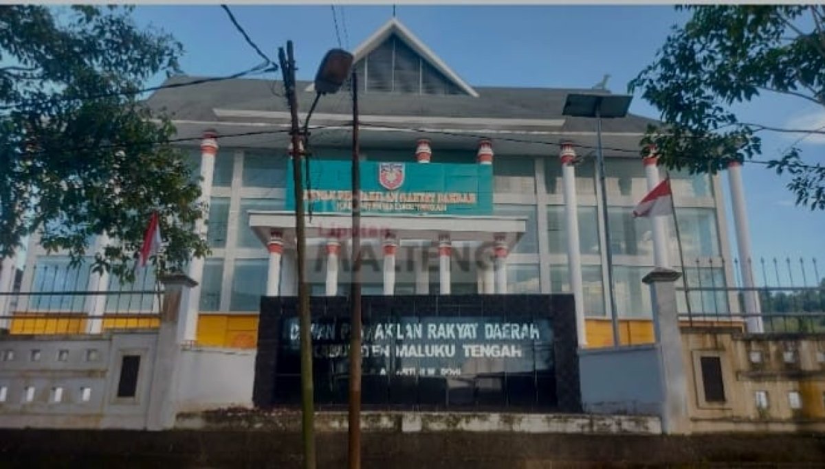 Masyarakat Rumawei Desak Ketua dan Anggota DPRD Malteng Panggil Kadis PMD, Camat, dan Pj Negeri Rumawei,Kapan Pengangkatan Raja Definitif Rumawei Yang Sudah 20 Tahun Dipimpin Penjabat