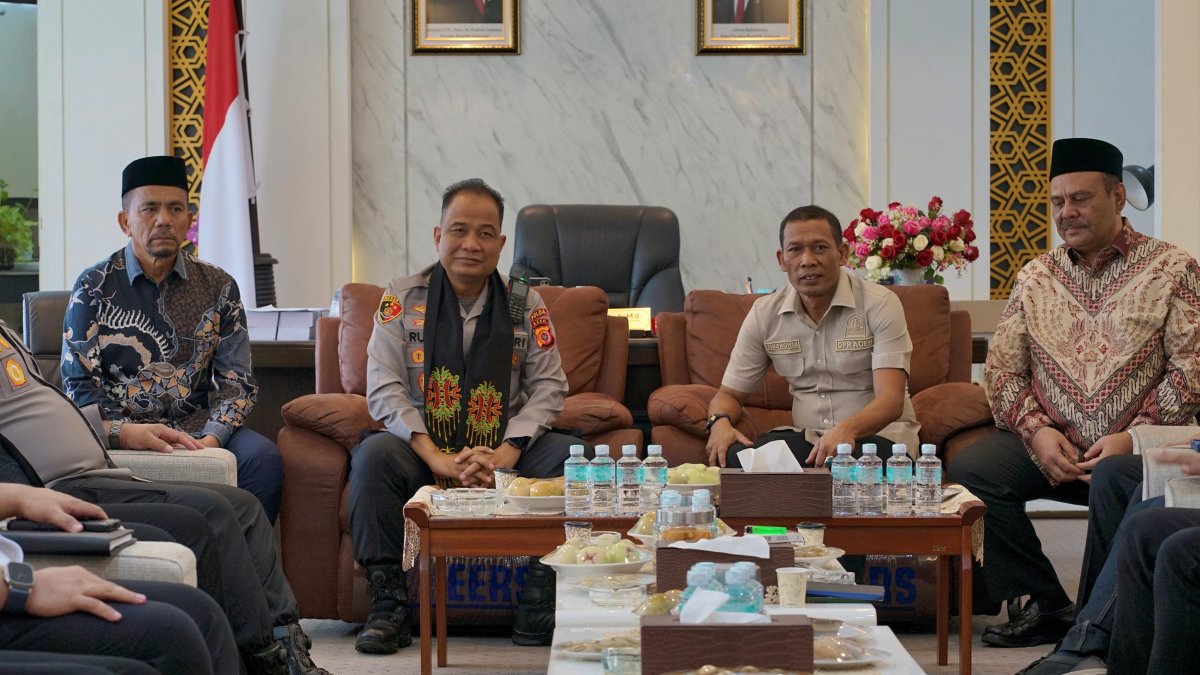 Kapolda Aceh Silaturahmi dengan Ketua DPRA, Perkuat Sinergi Jaga Stabilitas Kamtibmas dan Dukung Pembangunan Daerah