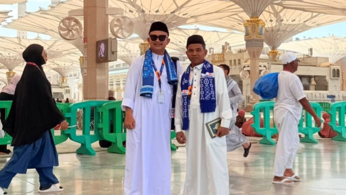 Tunaikan Nazar: Bupati Dillah Hich Berangkatkan Dua Tenaga Pendidik Berprestasi Tanjabtim Menunaikan Ibadah Umroh
