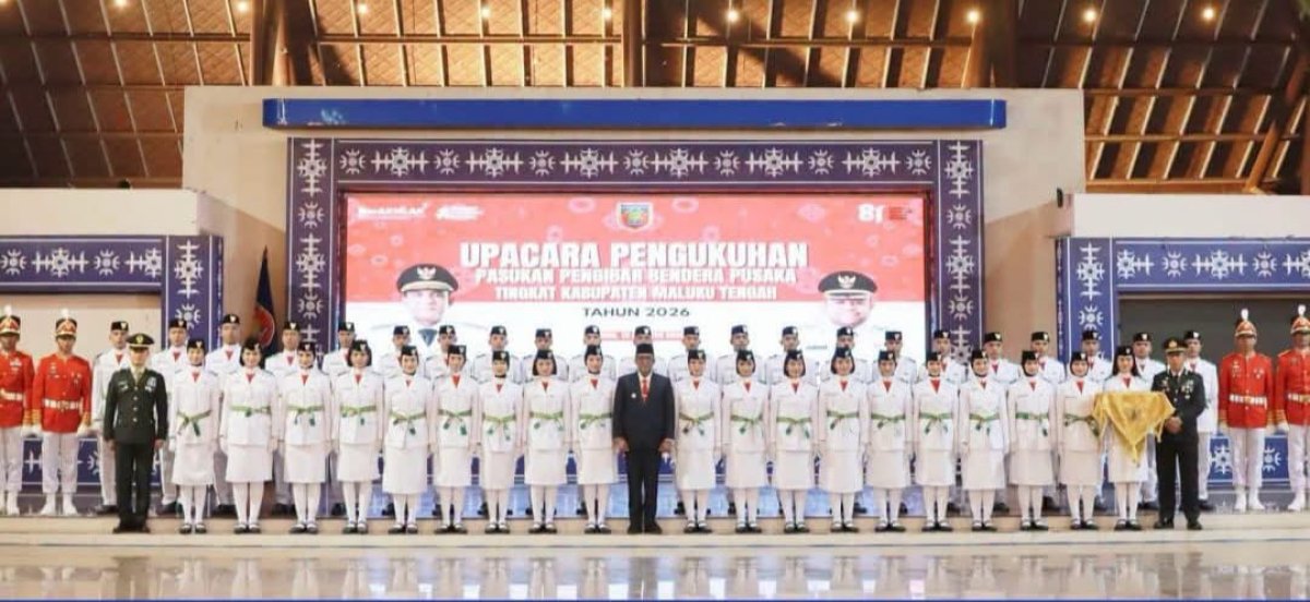 Bupati Maluku Tengah Kukuhkan Paskibra 2026: Ini Amanah Sekaligus Kehormatan