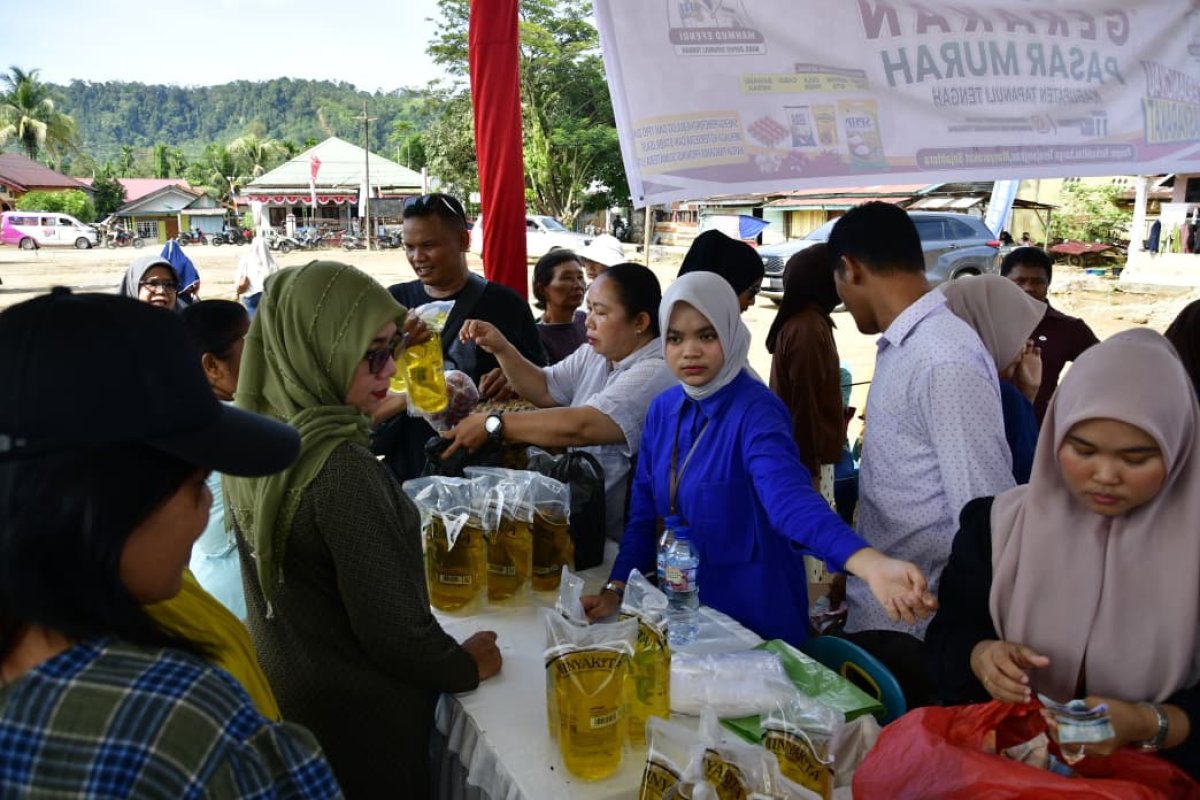 Pemkab Tapteng Gelar Pasar Murah di Kecamatan Tukka, TPID : Pasar Murah Langkah Strategis Pengendalian Inflasi Daerah