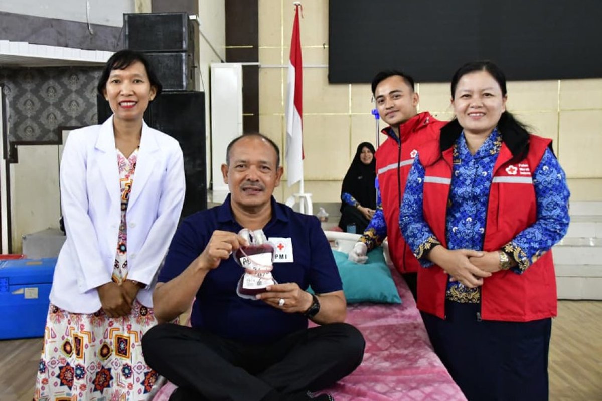 Peringati HUT ke-81, PMI Tapteng Gelar Aksi Donor Darah, Mahmud Efendi Ajak Warga Tingkatkan Kepedulian Kemanusiaan