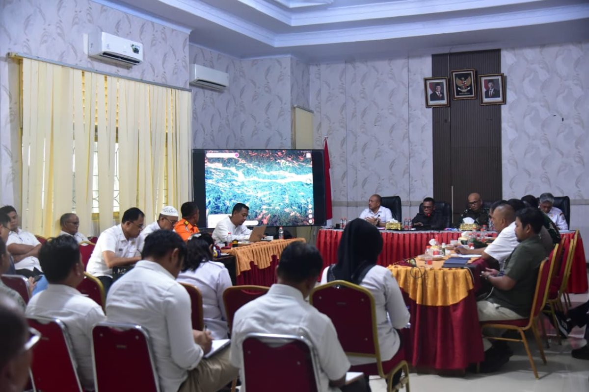 Bupati Tapteng Tetapkan dan Tegaskan Status Tanggap Darurat Bencana Banjir Di Kecamatan Tukka dan Badiri
