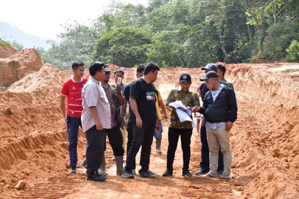 Tinjau Normalisasi Sungai di Kecamatan Tukka, Bupati Tapteng : Pemda Selalu Hadir Menjawab Kebutuhan Warga Terdampak Bencana