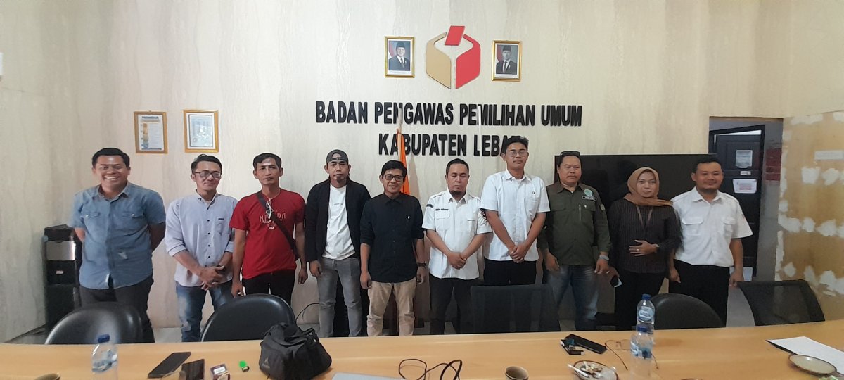 Perkuat Pengawasan Pemilu, IWO Lebak Gelar Audiensi dengan Bawaslu
