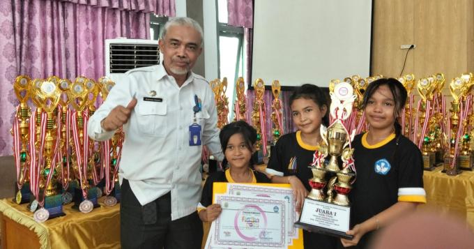 O2SN & FLS3N 2025 Tanjabtim SDN 30/X Kampung Laut Sukses Ukir Prestasi Juara I Tari Kreasi Sekaligus Duta FLS3N Tingkat Provinsi Jambi