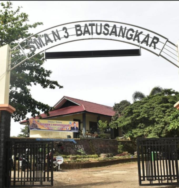 "Rp. 2.000.000.- per Murid Sumbangan Sukarela atau Pemaksaan"