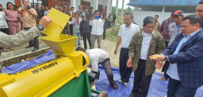 Ir. Lamhot Sinaga Kunjungi Sijamapolang, Daerah terluar Humbahas