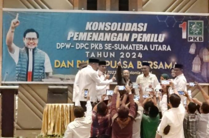 HM Ali Umri,SH.,MKn Resmi Bergabung ke PKB