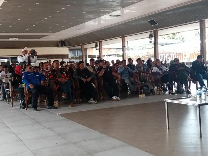 Kesbangpol Bandung Barat Gelar Sosialisasi Ormas di Aula HBS Cimareme