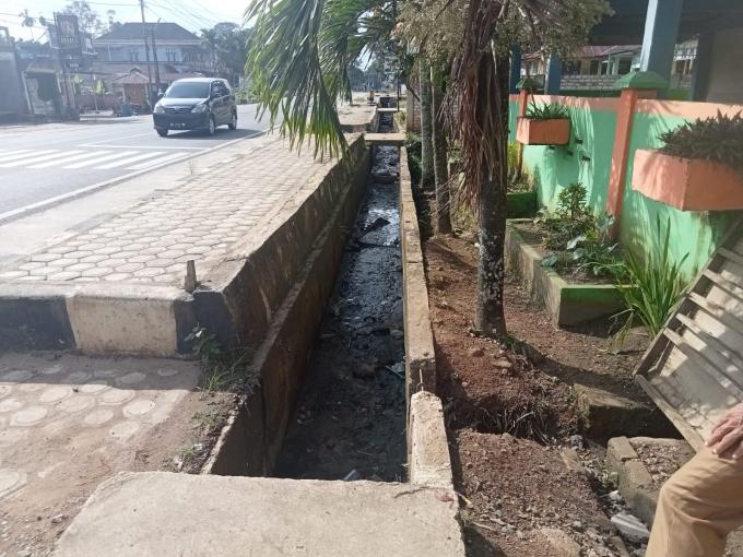 Drainase Menganga Ancaman Serius Terhadap Keselamatan Siswa SDN 61/X Talang Babat