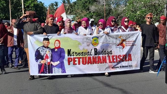 KARNAVAL BUDAYA MENYAMBUT HUT KABUPATEN BURU YANG KE - 25 TAHUN 2024 