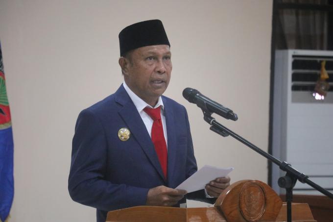Si Rakib Penjabat Bupati Maluku Tengah Dr. Rakib Sahubawa, S.Pi, M. Si Melantik ...