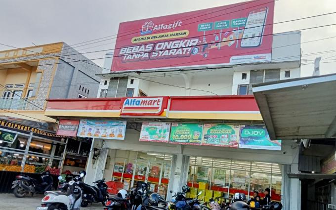 Gerai Indomaret & Alfamart Menjamur Di Muara Sabak Barat Pedagang Kelontong Tradisional Menjerit 