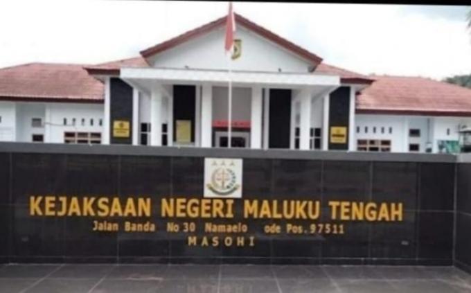 Kepala Kejaksaan Negeri Maluku Tengah, Diminta Untuk  Berikan Pembinaan Kepada Bawah, Dalam Melayani Masyarakat/Insan Pers, Saat Minta Konfirmasi